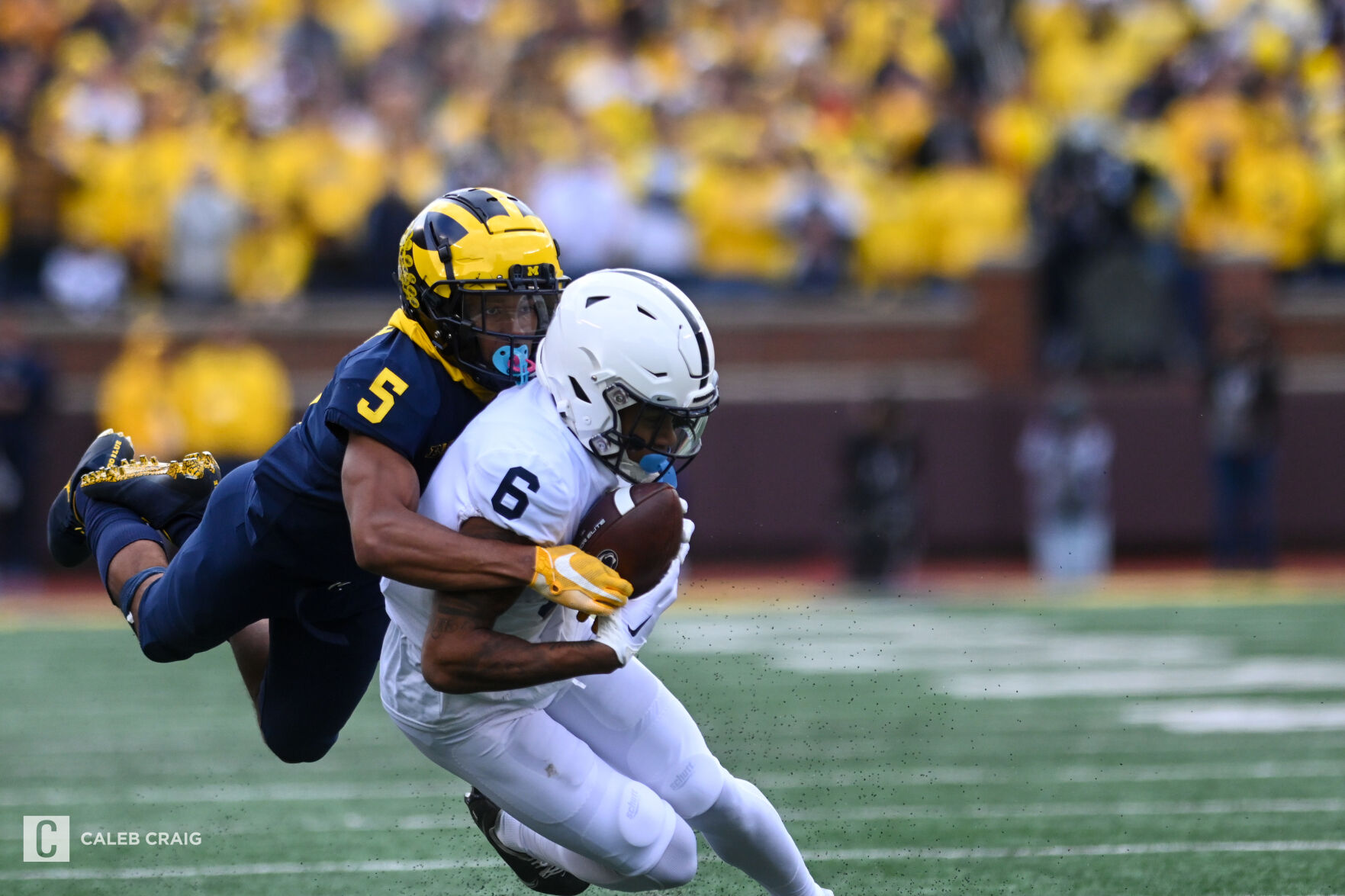 Penn State vs. Michigan, Wallace III piggie back